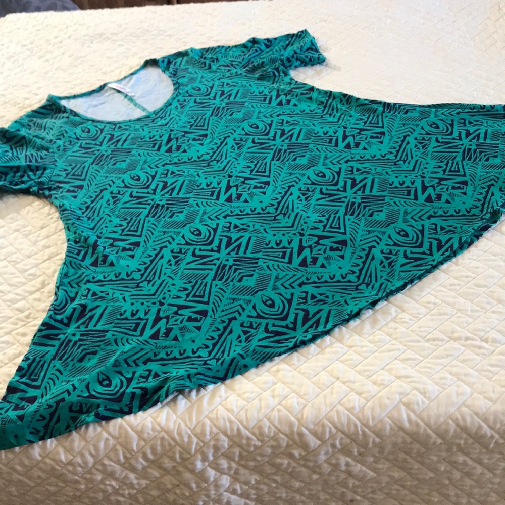 LuLaRoe Perfect T. Size L
